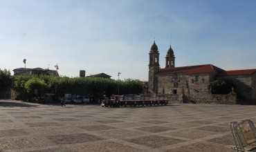 Plaza de Fefiñanes - CAMBADOS